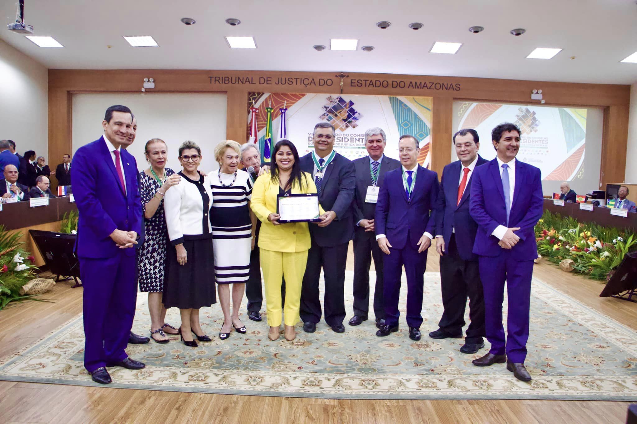 Fl Vio Dino Recebe Titulo De Cidad O Itacoatiarense