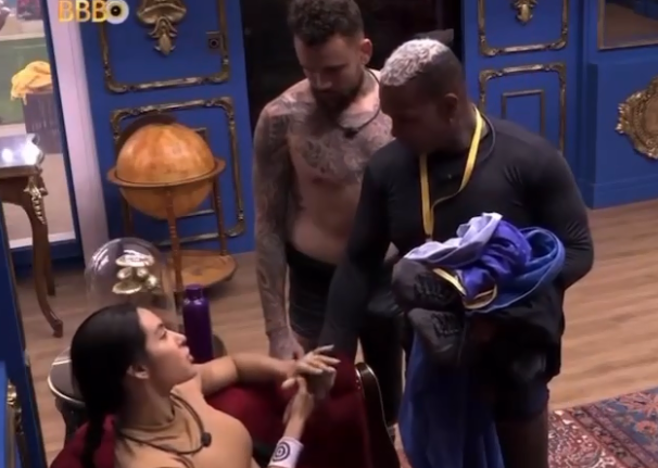 BBB24 Rodriguinho chama Isabelle de índia e recebe correção ao vivo